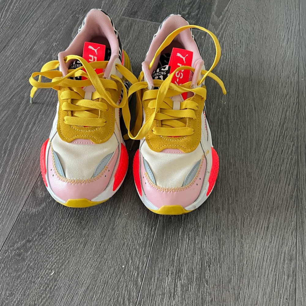 ***Worn Twice***